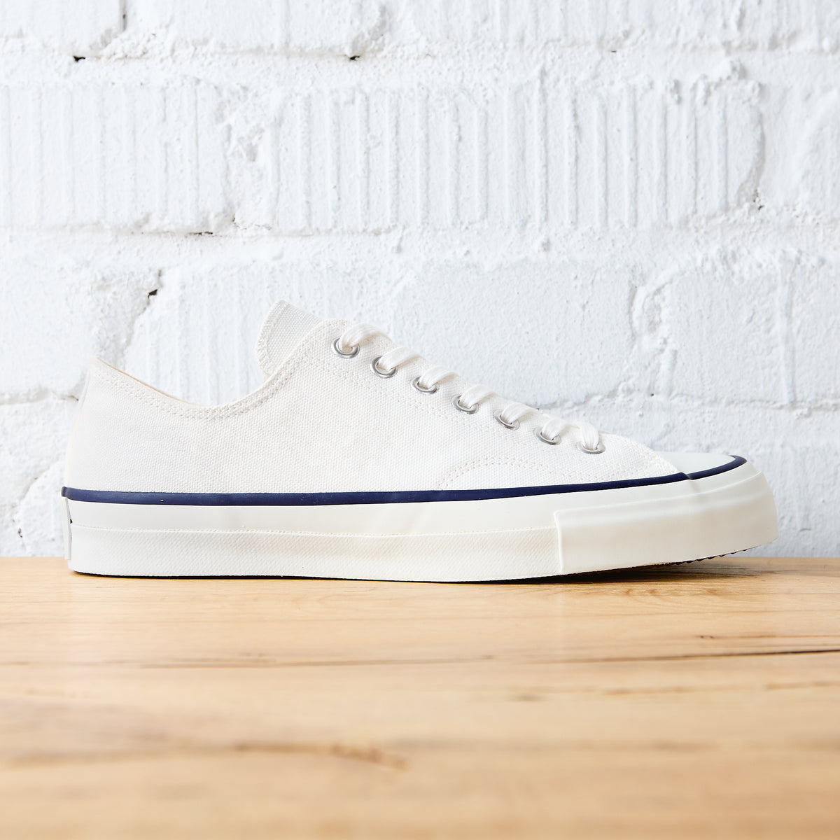 asahi-athletic-shoes-046-white