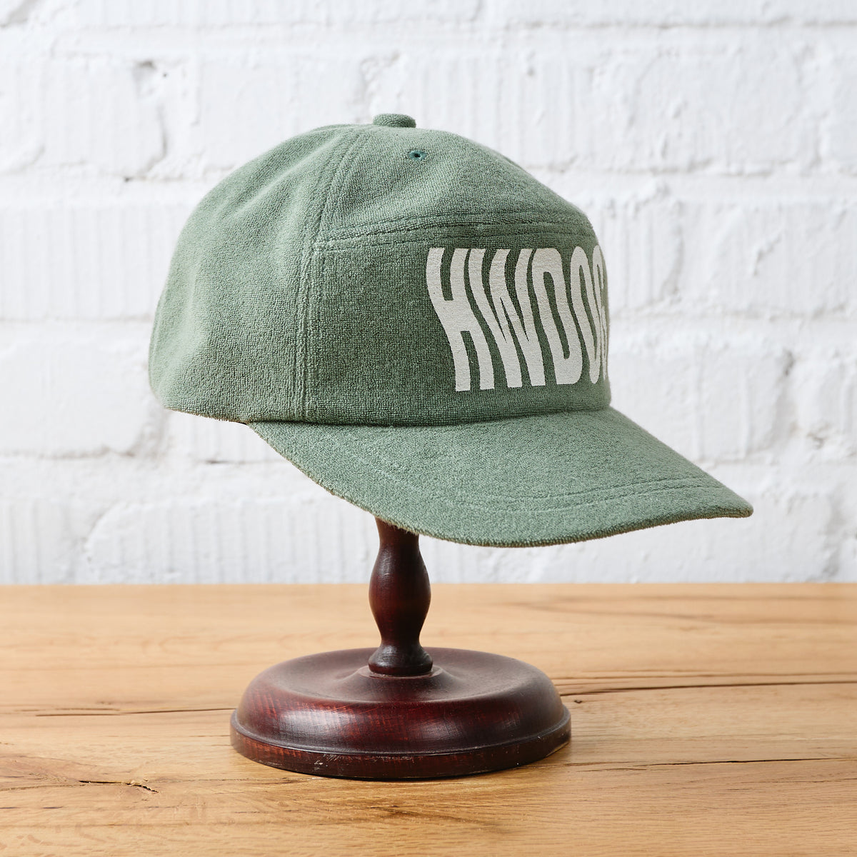 h.w. dog & co. | d-01016 wavy logo commercial cap - l.green – stuf