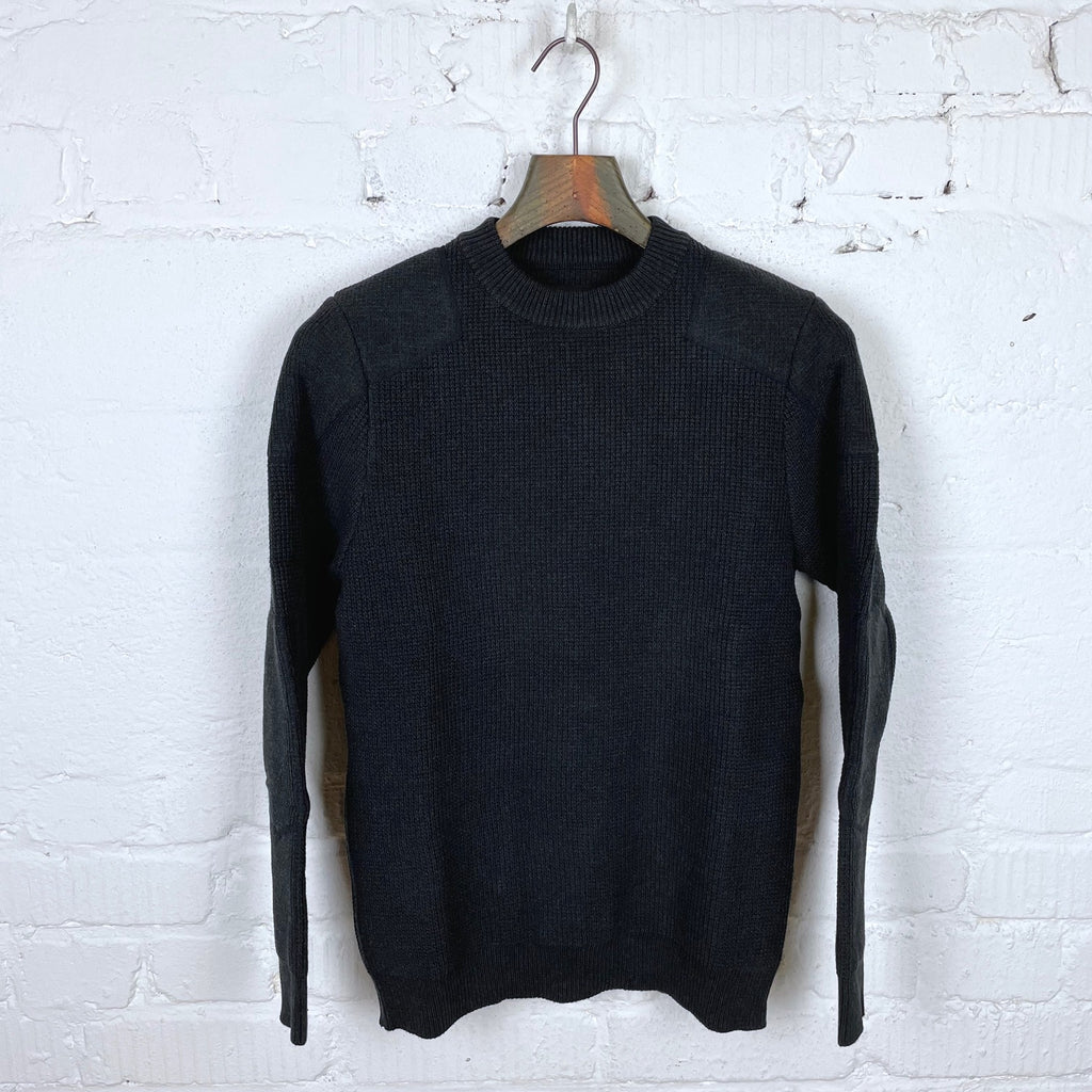 https://www.stuf-f.com/media/image/f3/83/9d/addict-clothes-acv-kn01-cotton-knit-sweater-black-1.jpg