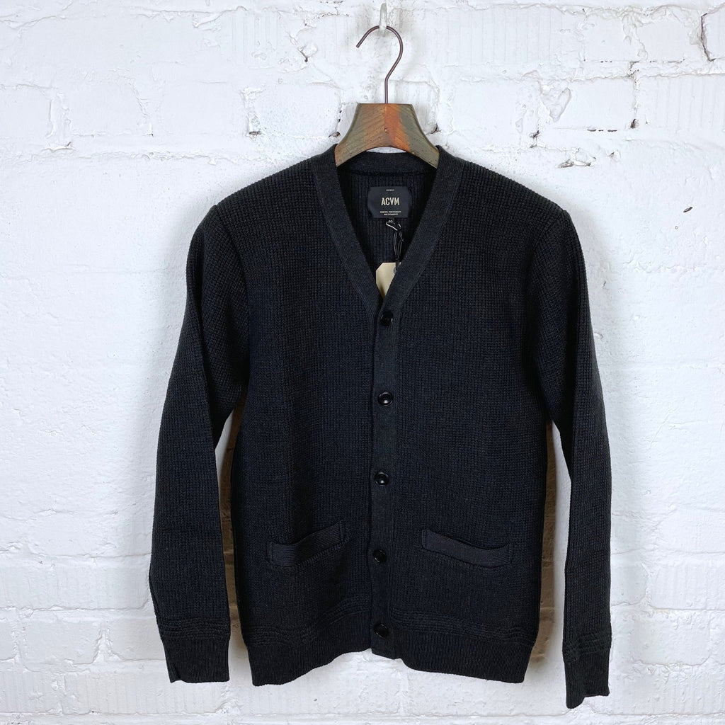https://www.stuf-f.com/media/image/5e/7e/fa/addict-clothes-acv-kn06-cotton-knit-cardigan-black-3.jpg