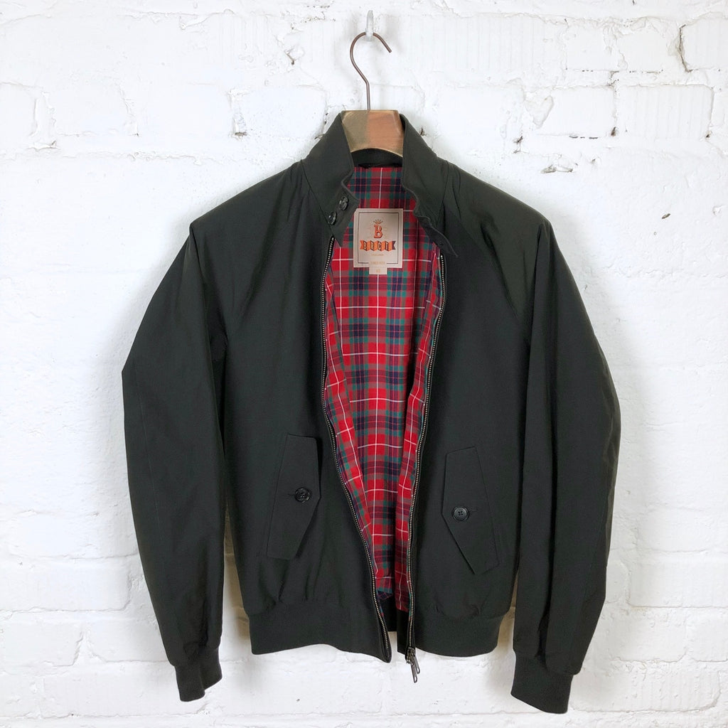 https://www.stuf-f.com/media/image/67/81/cd/baracuta-g9-classic-harrington-jacket-faded-black-4.jpg
