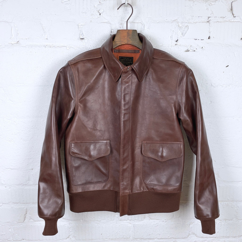 https://www.stuf-f.com/media/image/2b/1f/61/double-helix-a2-flight-jacket-oiled-wax-leather-brown-4.jpg