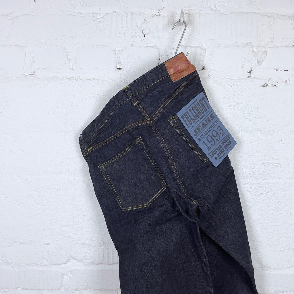 https://www.stuf-f.com/media/image/90/30/41/fullcount-1101-15-5oz-straight-jeans-6.jpg