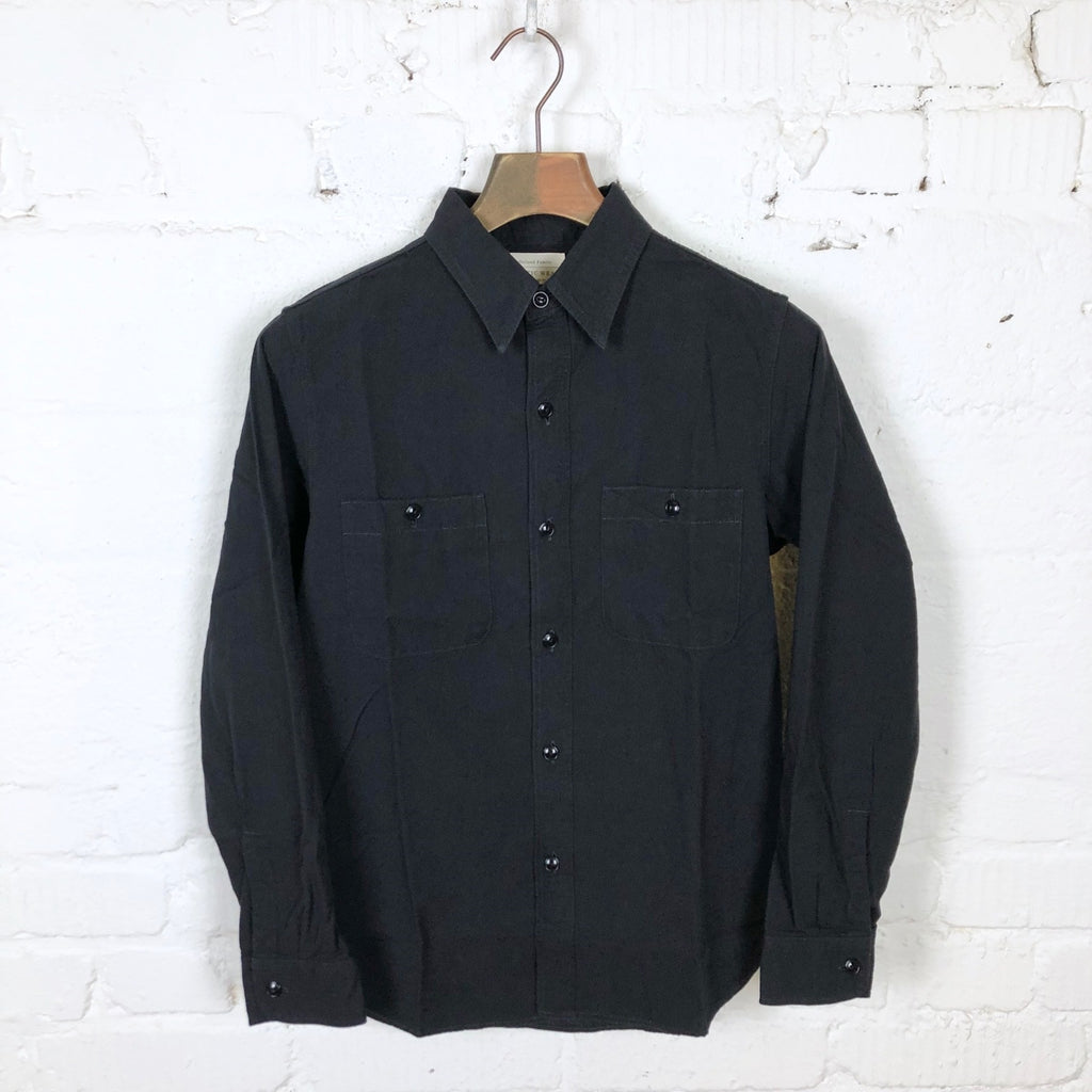 https://www.stuf-f.com/media/image/af/4a/1b/fullcount_4810-basic-chambray-shirt-black-1.jpg