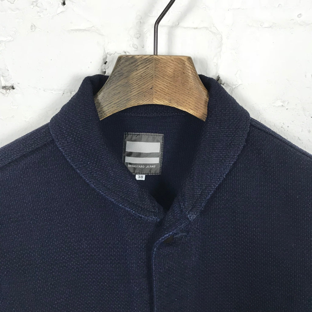 https://www.stuf-f.com/media/image/d9/e9/da/momotaro-jeans-indigo-dobby-shawl-collar-jacket-45af9a4a88613a.jpg