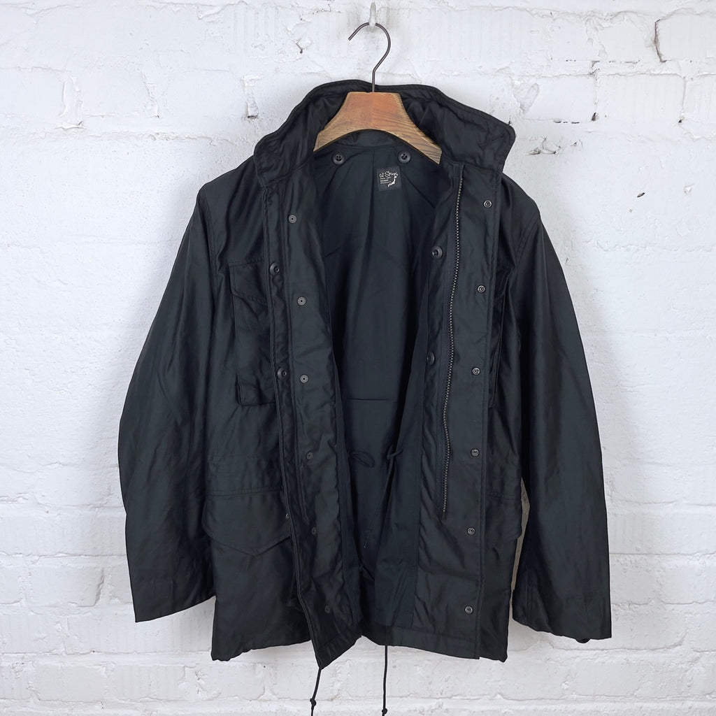 https://www.stuf-f.com/media/image/d7/c5/9d/orslow-01-6065-61-m-65-field-jacket-black-4.jpg