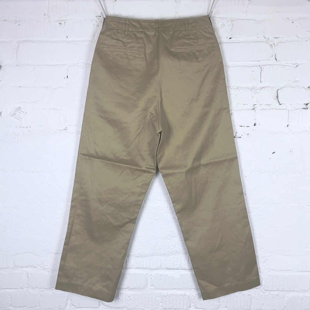 https://www.stuf-f.com/media/image/f4/b3/eb/orslow-vintage-fit-army-trousers-khaki-2qV3GrCLoGyhnG.jpg