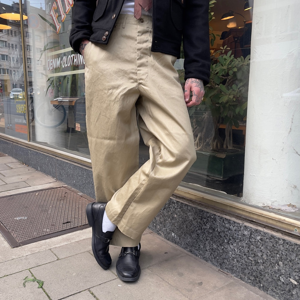 https://www.stuf-f.com/media/image/a9/54/35/orslow-vintage-fit-army-trousers-khaki-6qfmDDxUtgkWNH.jpg