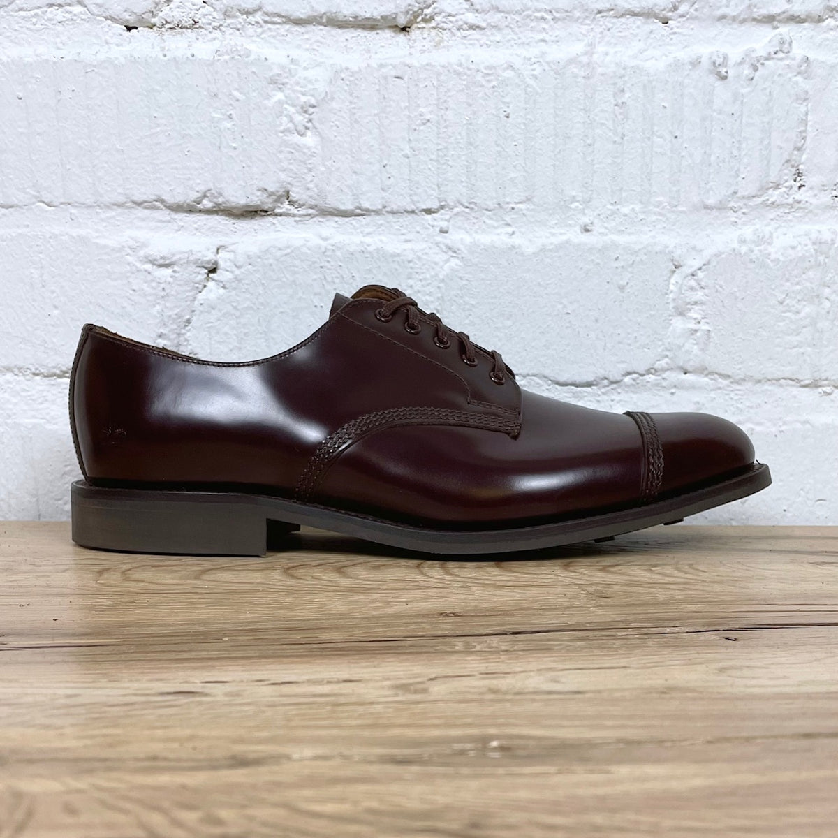 picusa gibson cap toe shoe burgundy | sanders military collection | made in  uk