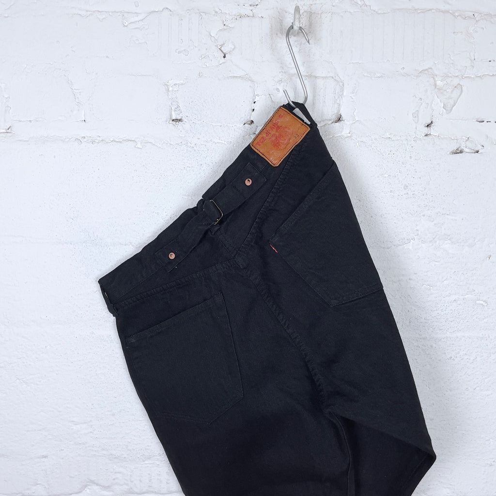 https://www.stuf-f.com/media/image/70/7c/f9/tcb-30s-jeans-black-x-black-6.jpg