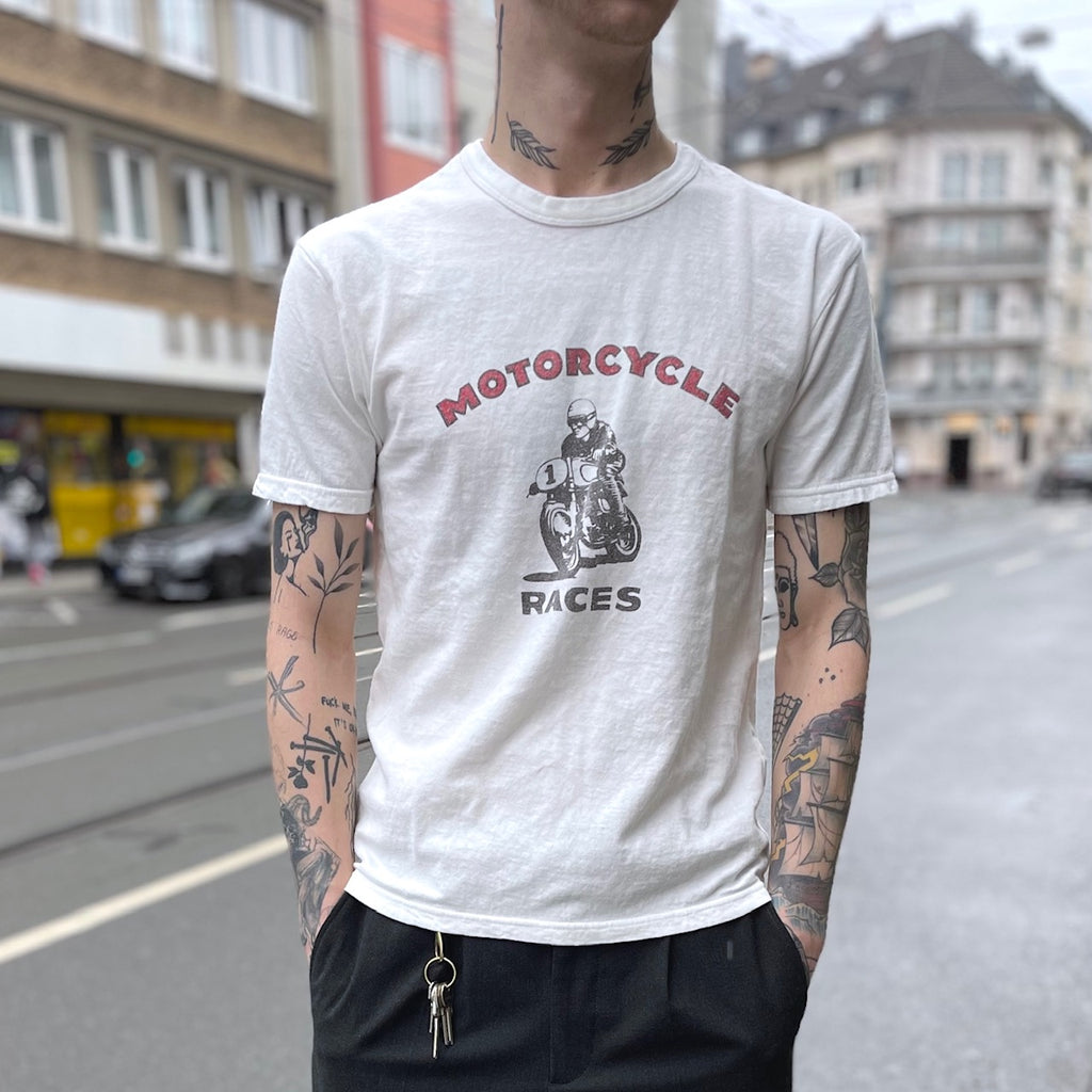 https://www.stuf-f.com/media/image/b9/da/0d/ues-motorcycle-t-shirt-white-5.jpg