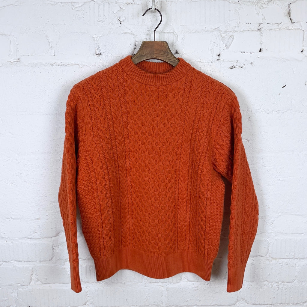 https://www.stuf-f.com/media/image/35/cb/9d/yonetomi-reborn-wool-aran-sweater-orange-2.jpg