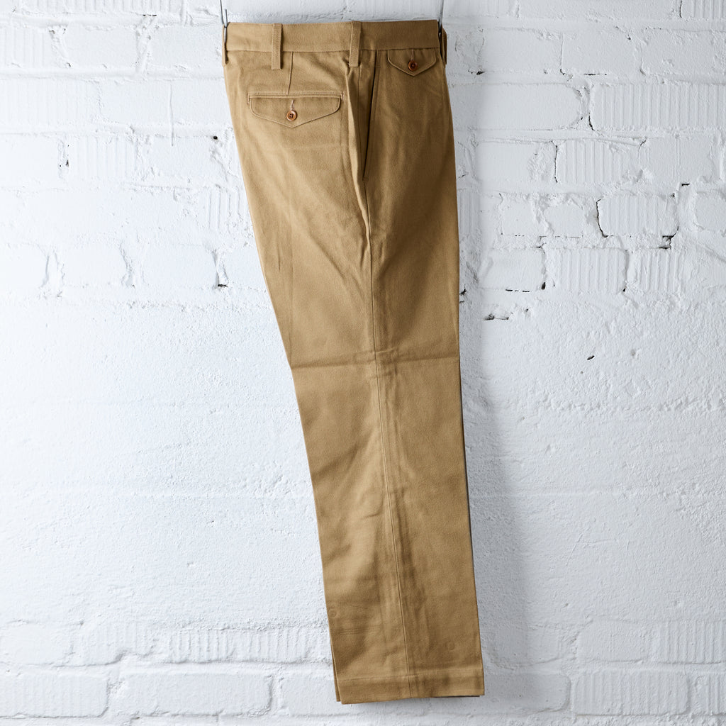 addict clothes | acv-tr02fn single-pleated cotton flannel trousers - beige