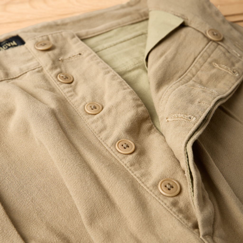 addict clothes | acv-tr04stc double-pleated cotton army wide trousers - beige - Bild 3