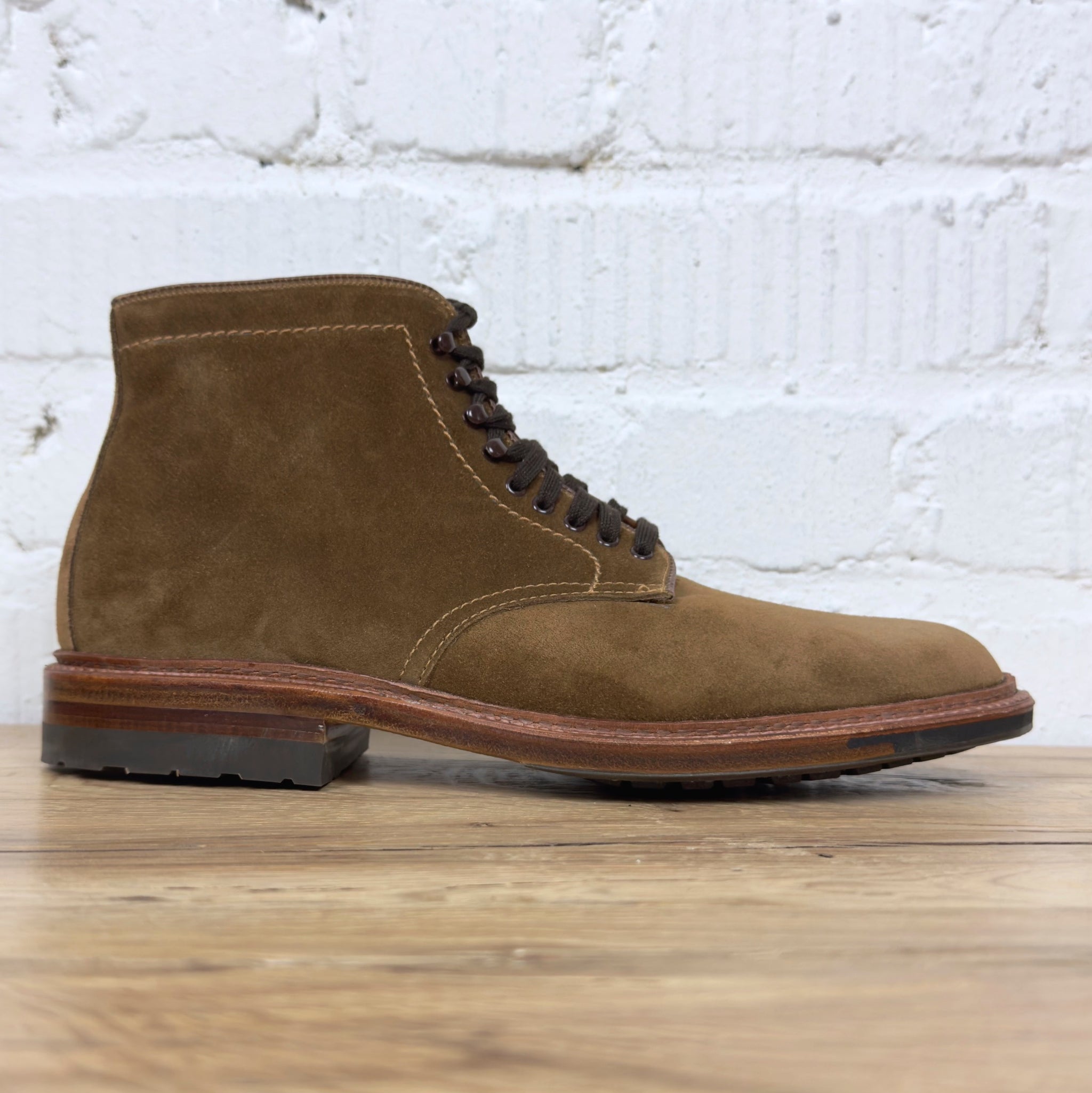 alden 4511hc plain toe boot in snuff suede stuf f official