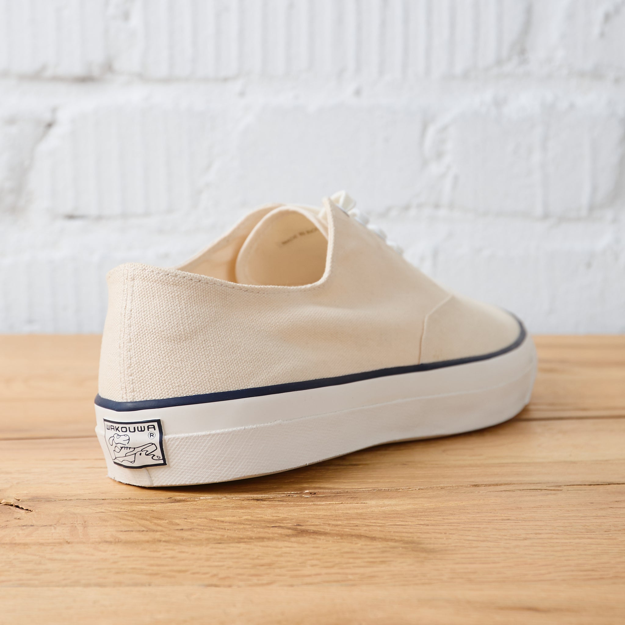 anatomica x wakouwa | deck shoes low off white – stuf|f-official