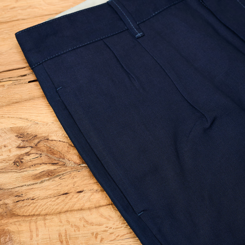 blue blanket | p36 it88 pleated trousers - indigo - Bild 5