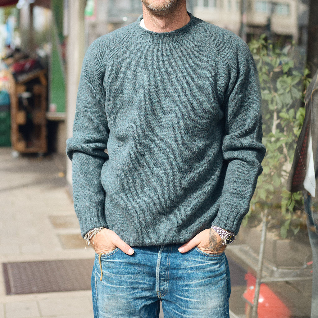 malloch's | graphite green kenmore chunky shetland jumper - Bild 2