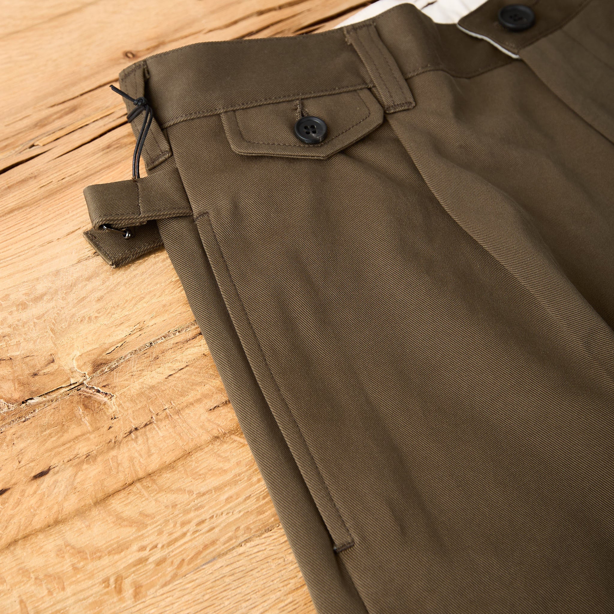 momotaro | westpoint trousers fabric dye - khaki – stuf|f-official