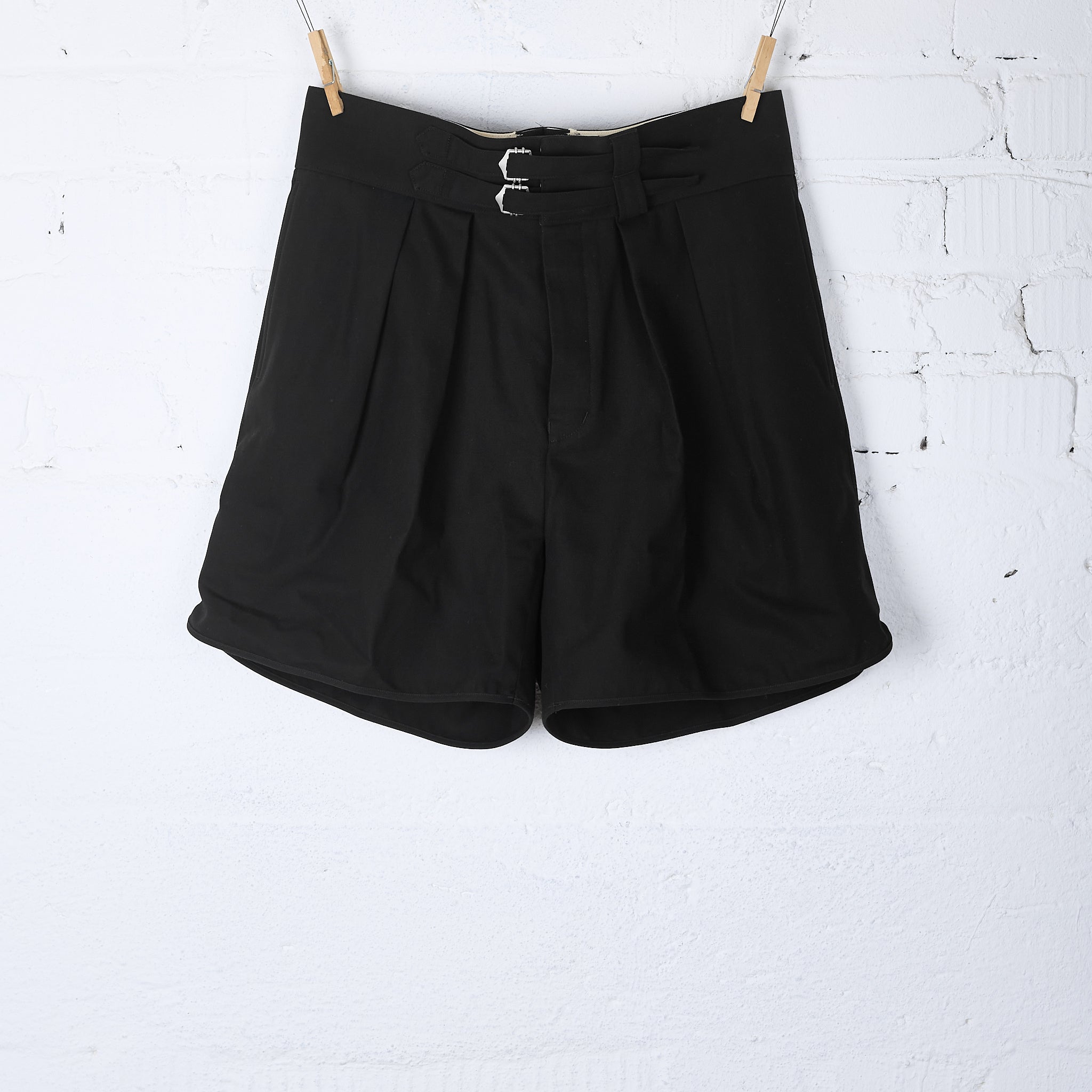 NEAT gurkha shorts サイズL neat | cotton venetian gurkha shorts black – stuf|f-official