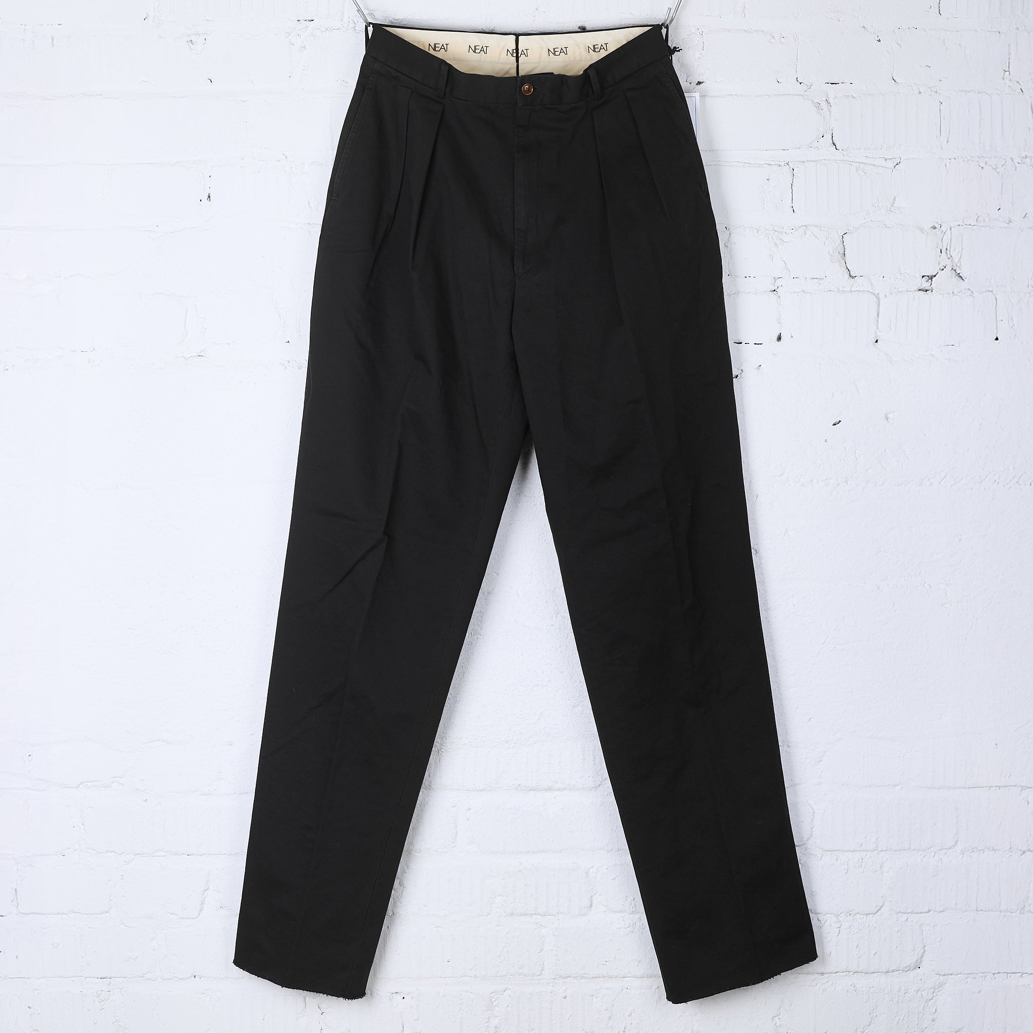 neat-25-01nc-chino-black-