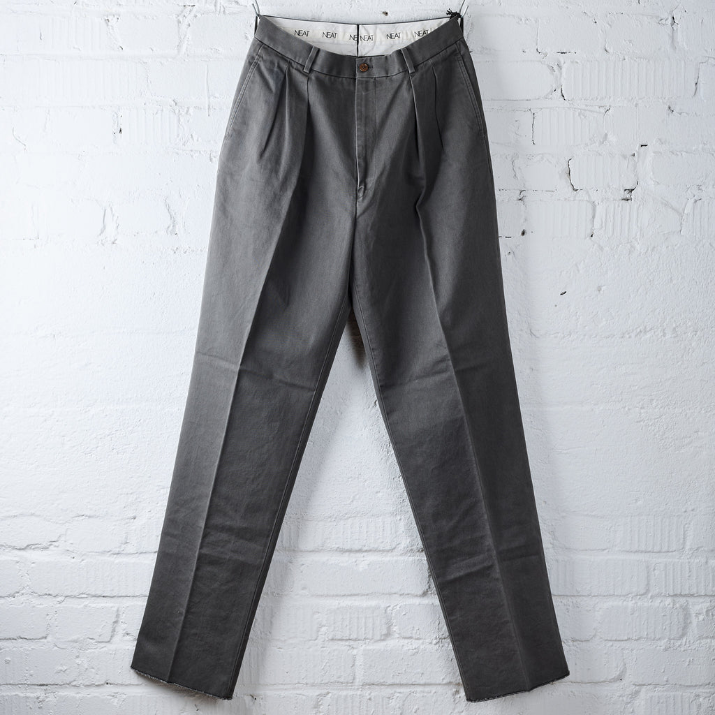neat | neat chino fade gray