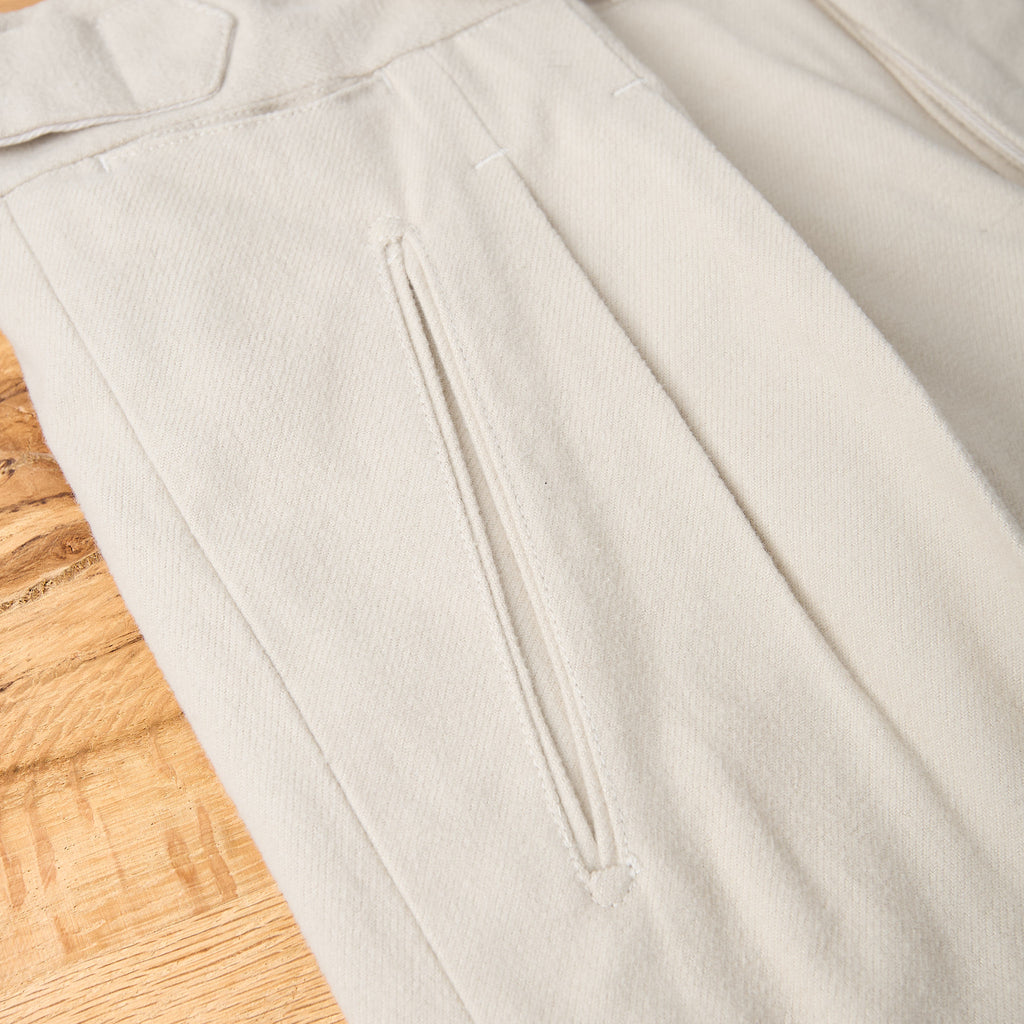 old joe brand | double-pleated smarty trouser - bone - Bild 3