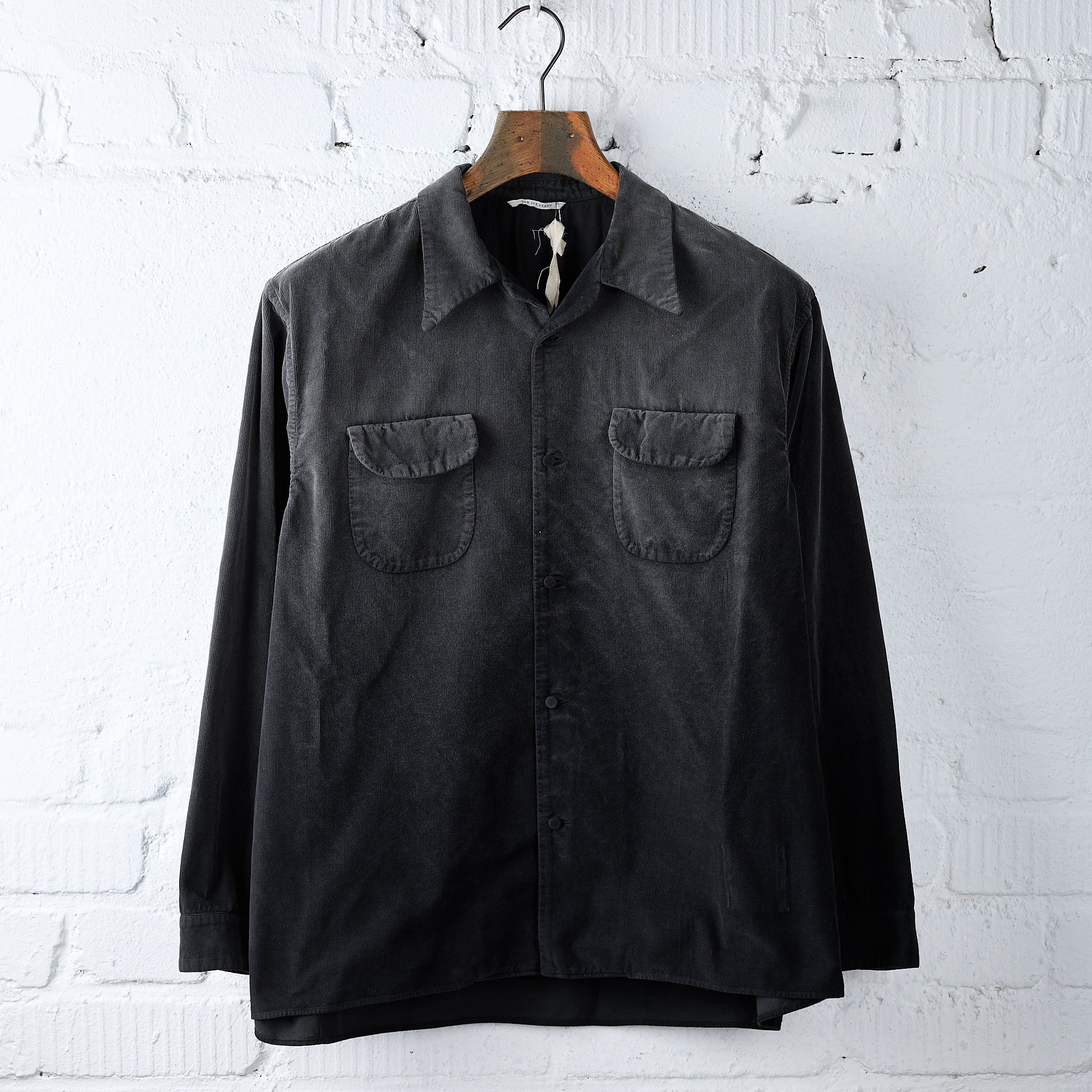 old-joe-brand-swallow-collar-