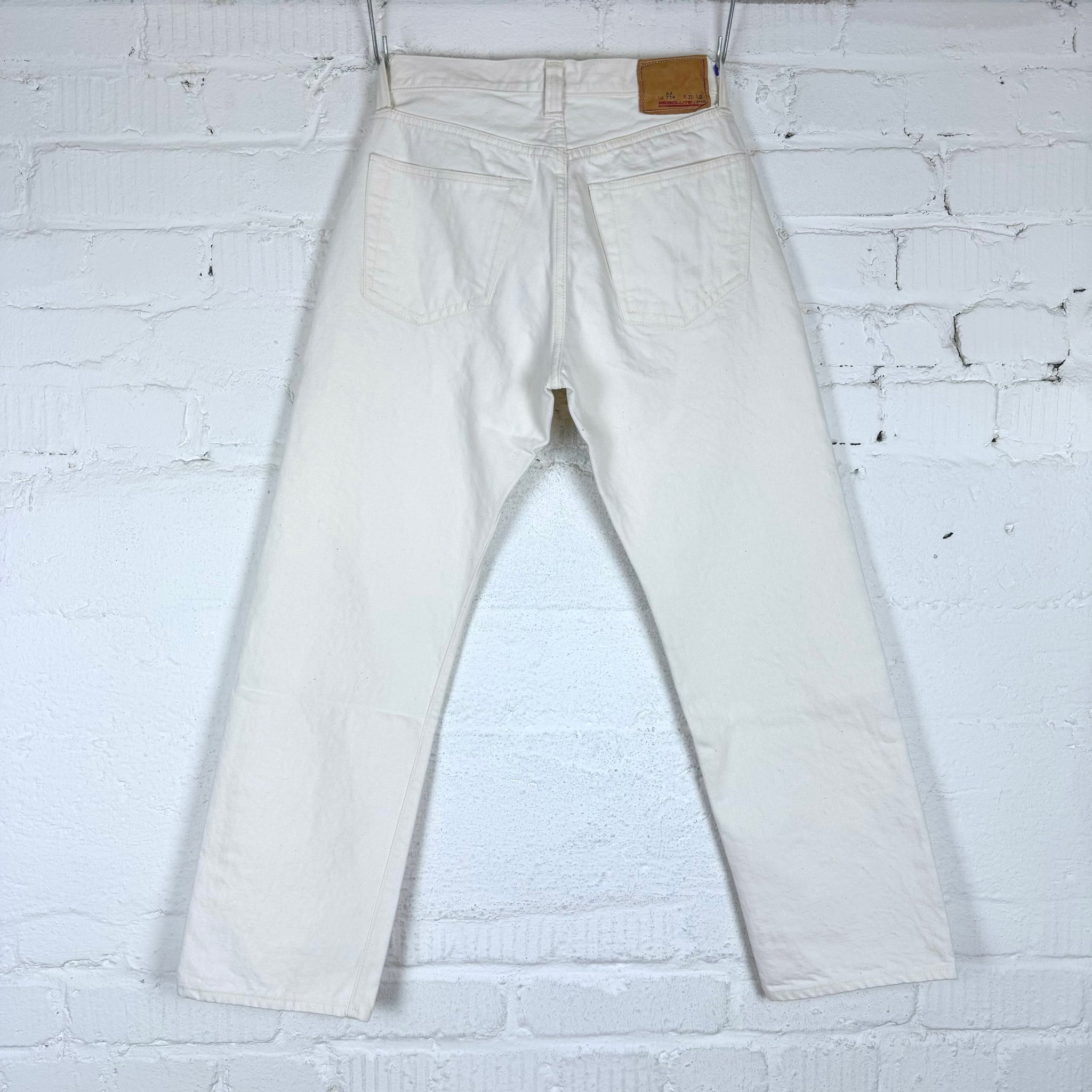 resolute | 714 aa white - limited edition – stuf|f-official