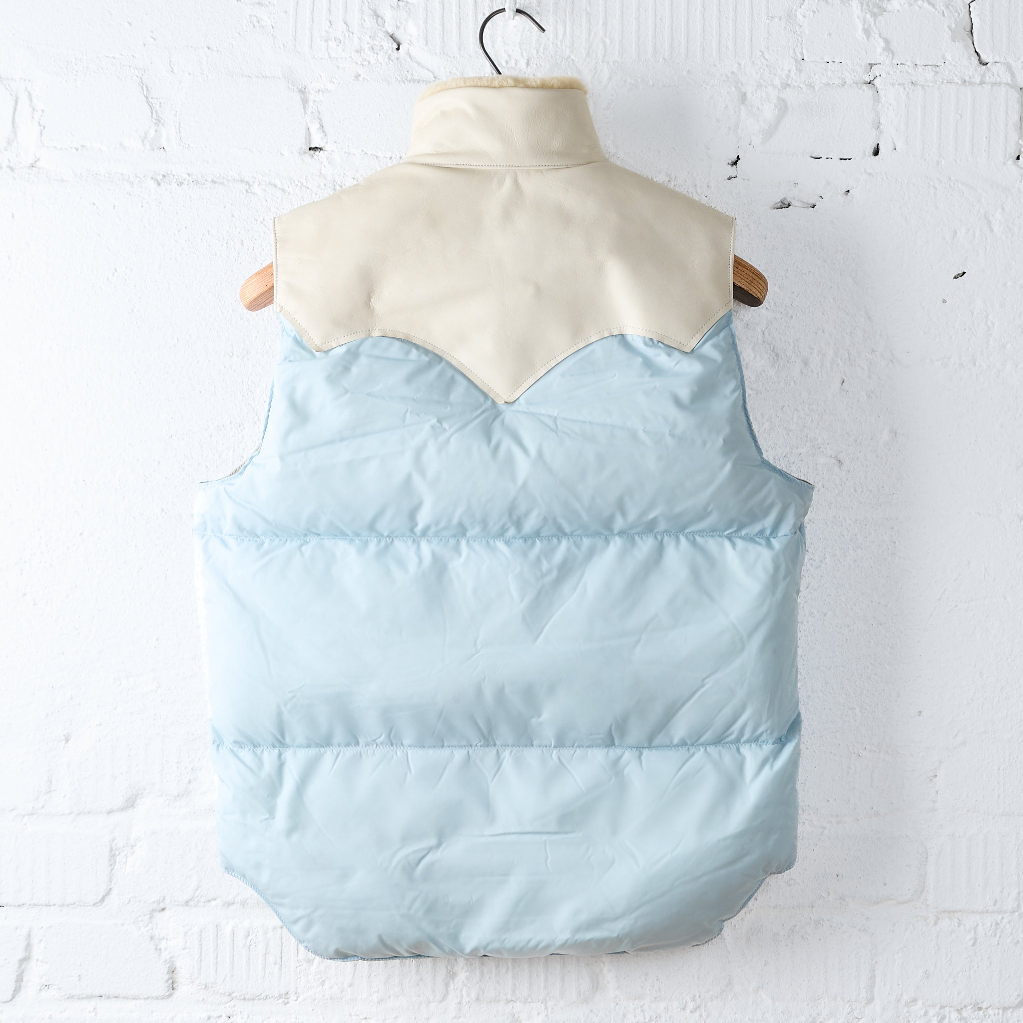 rocky mountain featherbed | christy vest baby blue – stuf|f-official