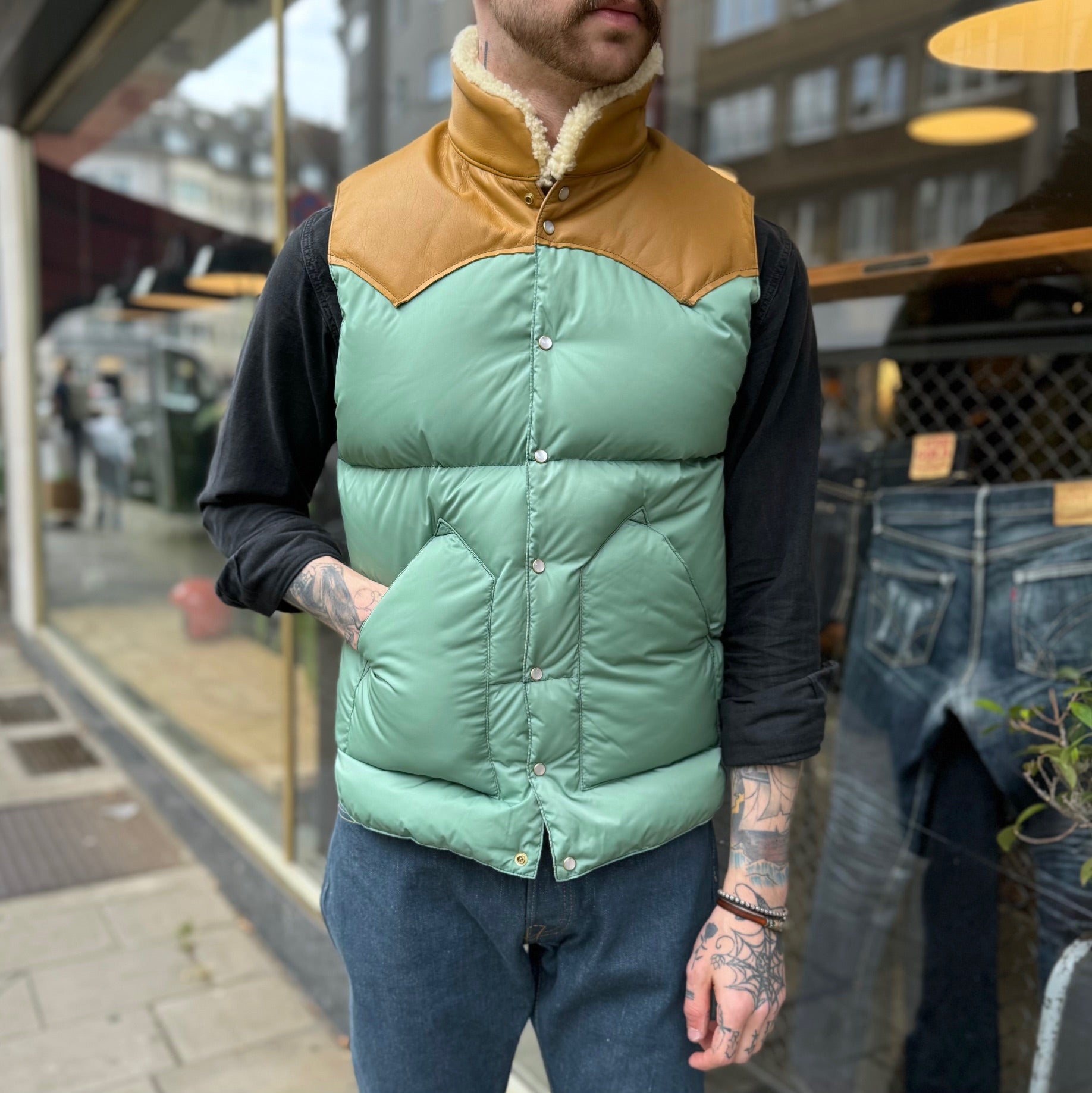 rocky mountain featherbed | christy vest emerald – stuf|f-official