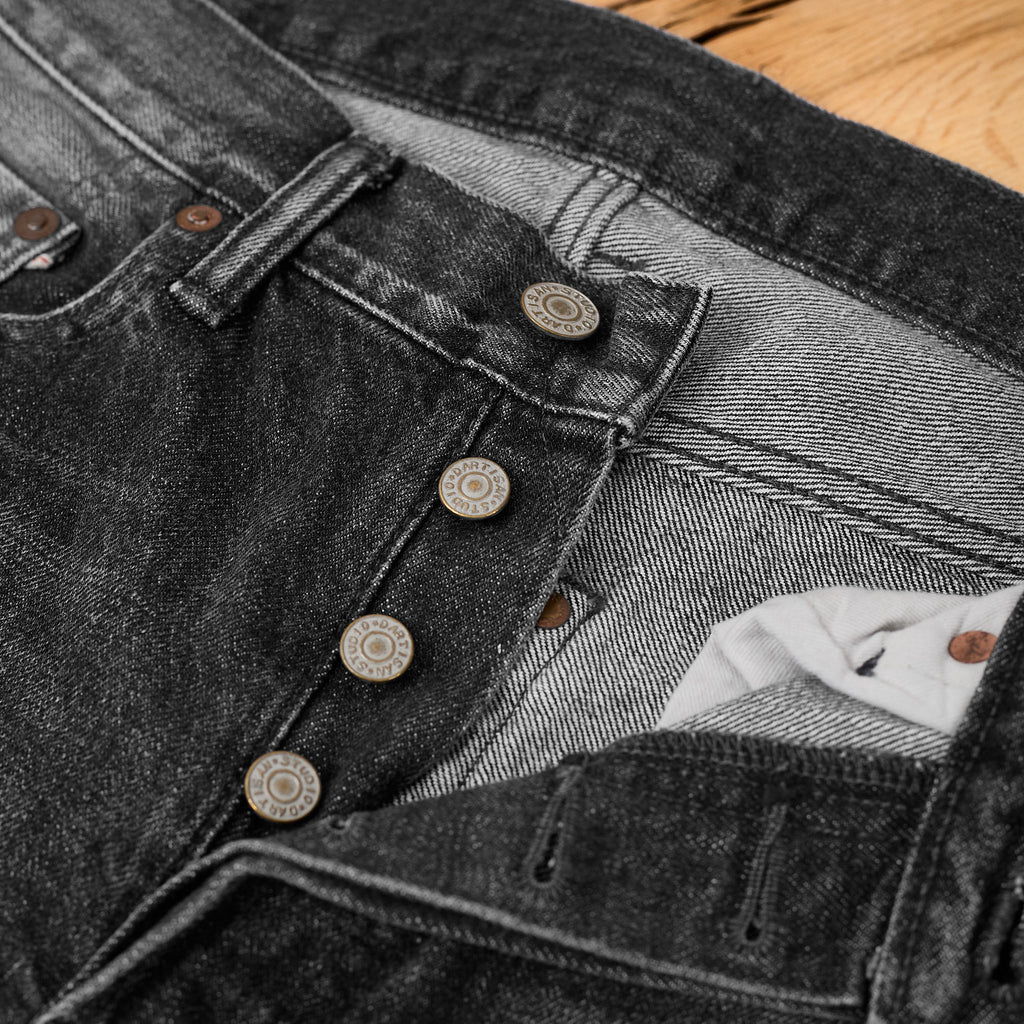 studio d'artisan | d1891ub used wash 13oz regular straight black jeans - Bild 3