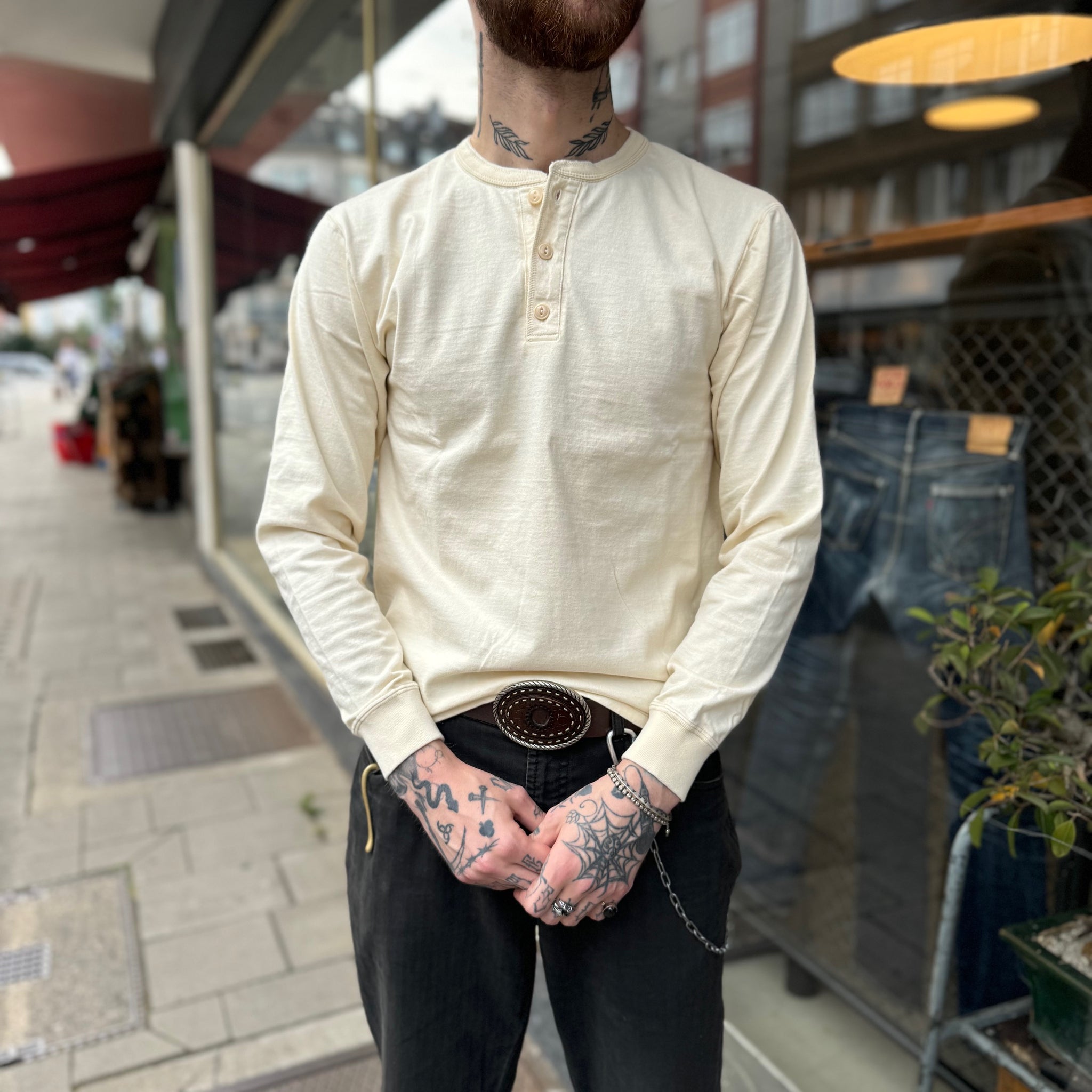 the flat head | fn-tshl-004 henley neck l/s t-shirt - ivory – stuf 