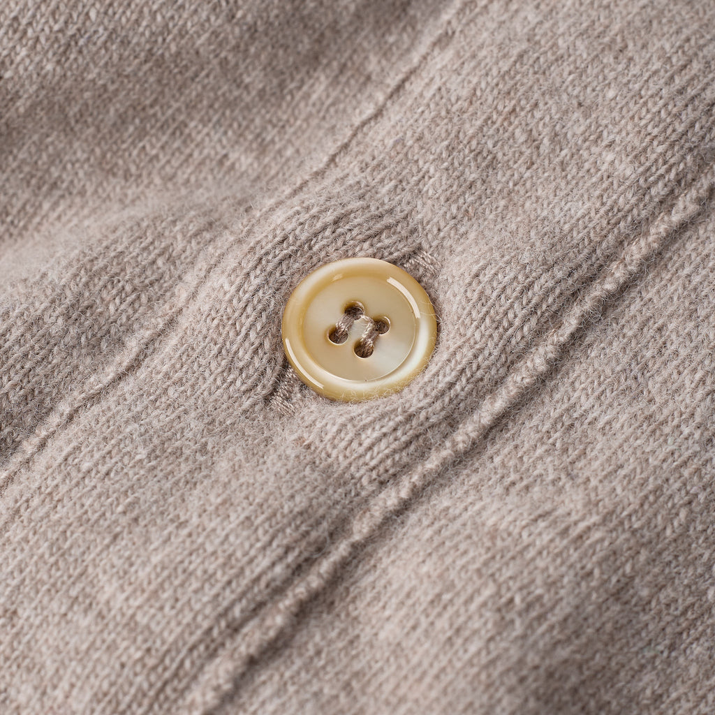 william lockie x stuf|f | gordon super geelong cardigan - mushroom - Bild 6