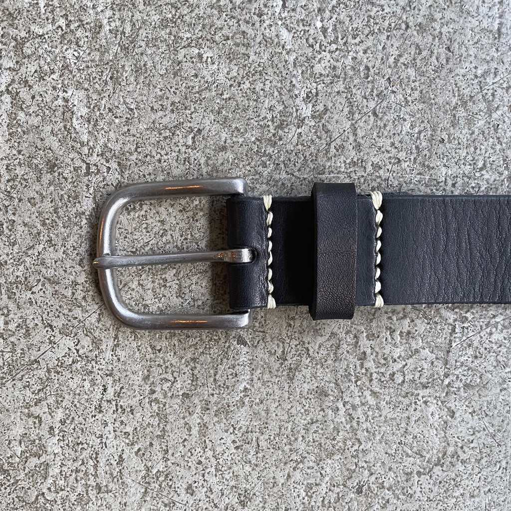 https://www.stuf-f.com/media/image/aa/e0/f6/3sixteen-tochigi-leather-belt-black-2.jpg