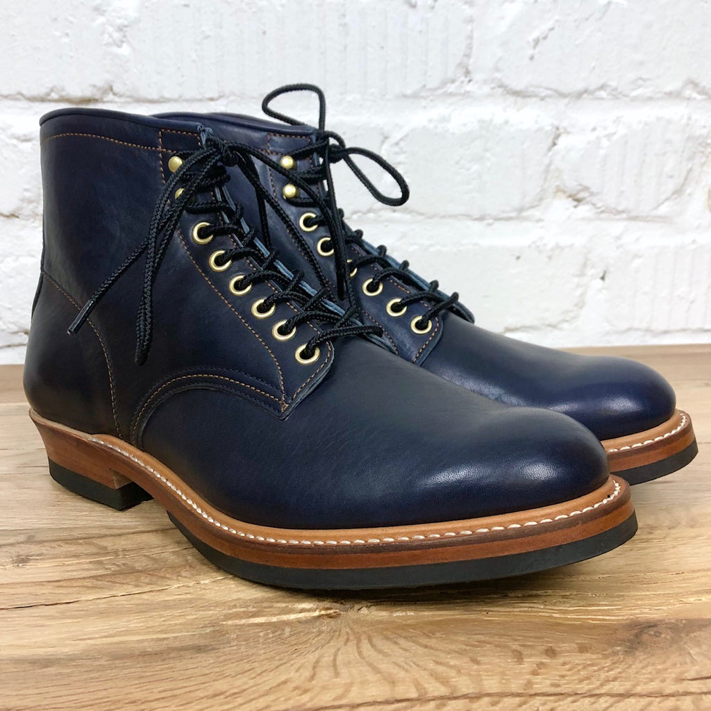https://www.stuf-f.com/media/image/66/8f/52/Y2-leather-indigo-horse-work-boots-1.jpg