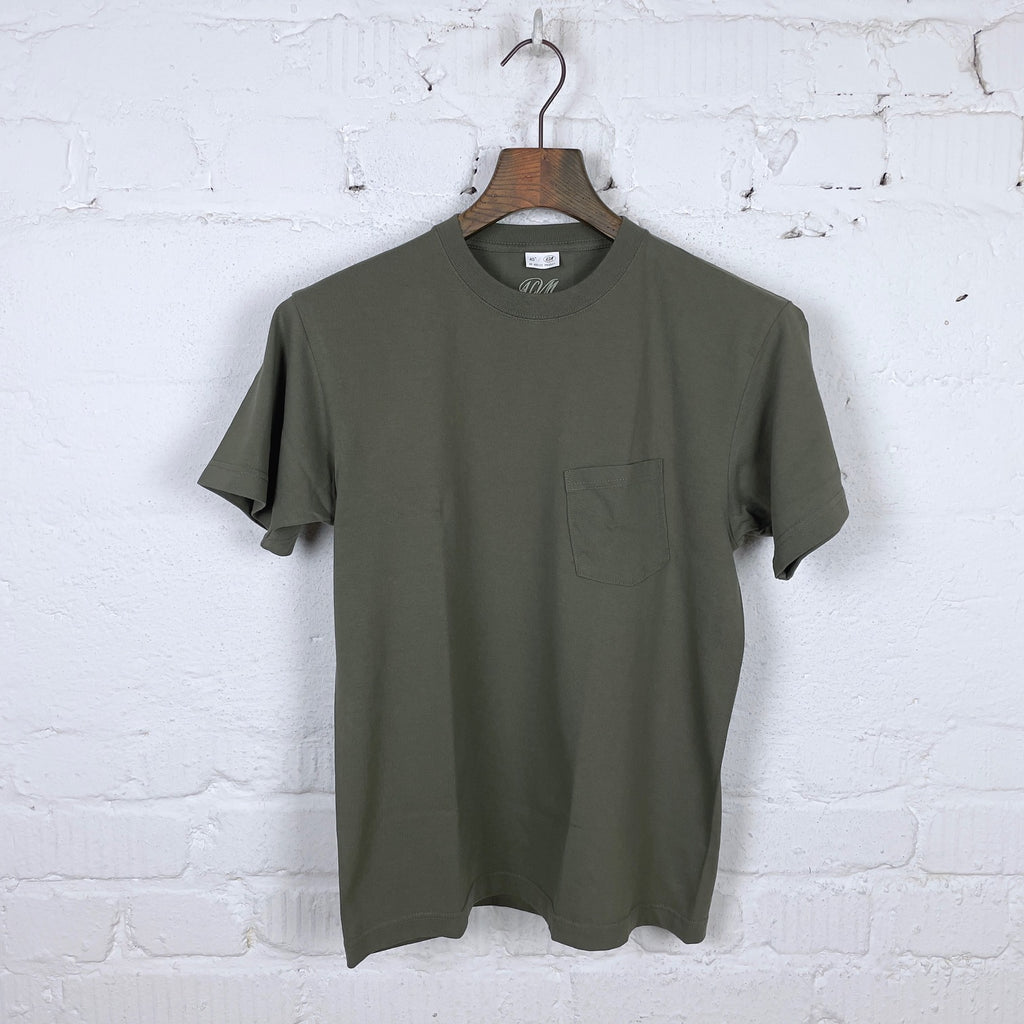 https://www.stuf-f.com/media/image/10/7b/5f/addict-clothes-acv-cs01-slanted-pocket-tee-army-green-1.jpg