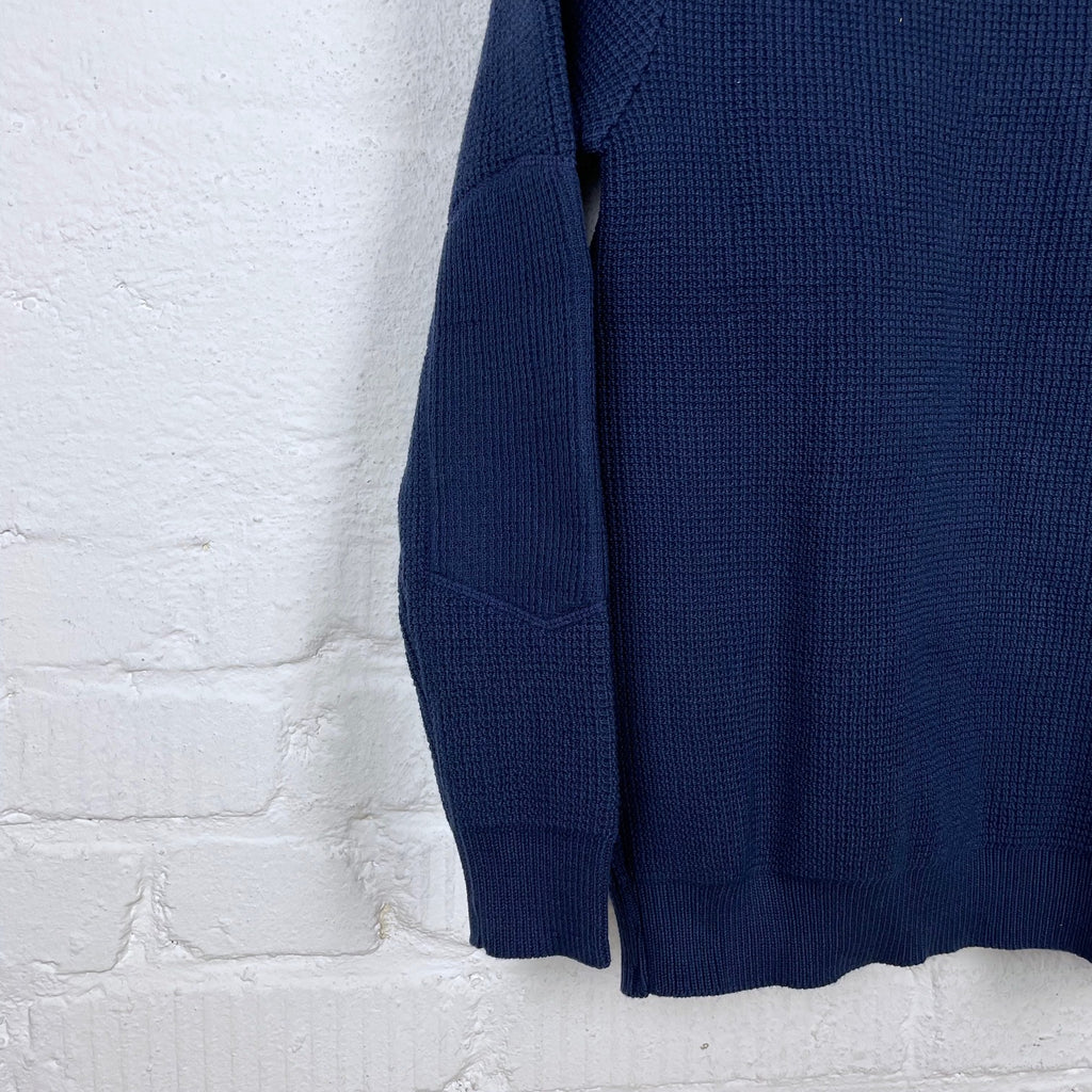 https://www.stuf-f.com/media/image/3c/2c/2b/addict-clothes-acv-kn01-cotton-knit-sweater-ink-blue-3.jpg