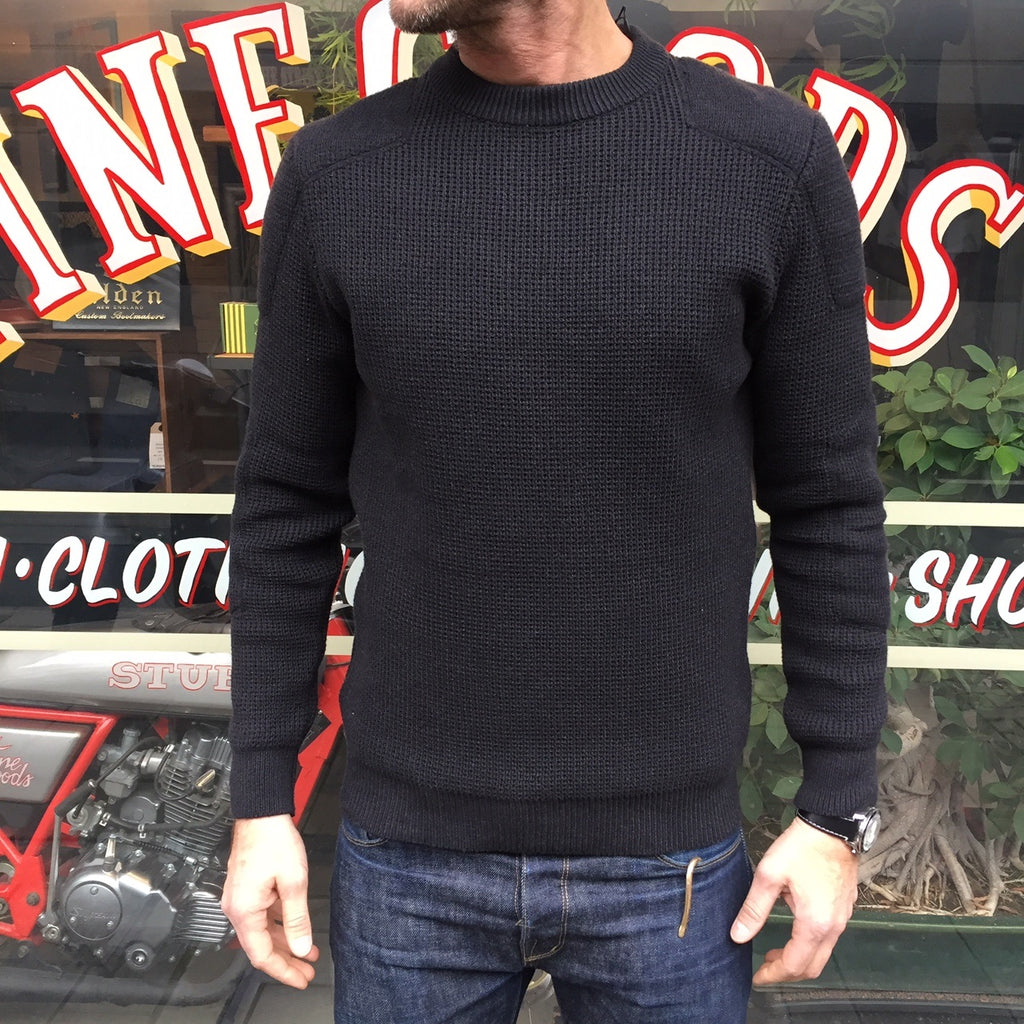https://www.stuf-f.com/media/image/ee/09/45/addict-clothes-acv-kn01-padded-waffle-cotton-knit-black-4.jpg