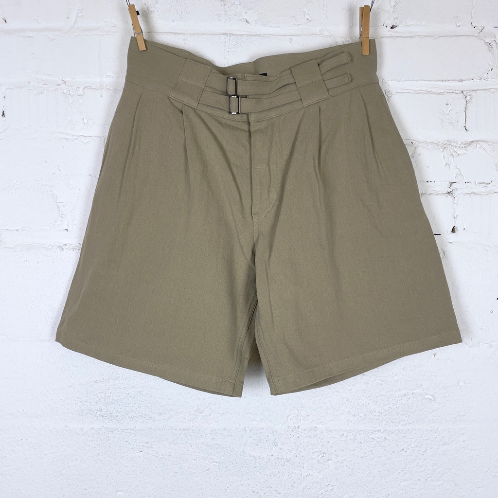 https://www.stuf-f.com/media/image/03/fe/c0/addict-clothes-acv-sp02clkt-cotton-linen-shorts-beige-1.jpg