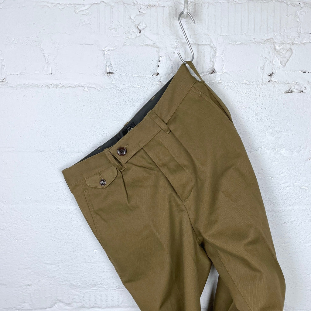 https://www.stuf-f.com/media/image/01/e7/f5/addict-clothes-acv-tr02kt-cotton-trousers-khaki-4.jpg