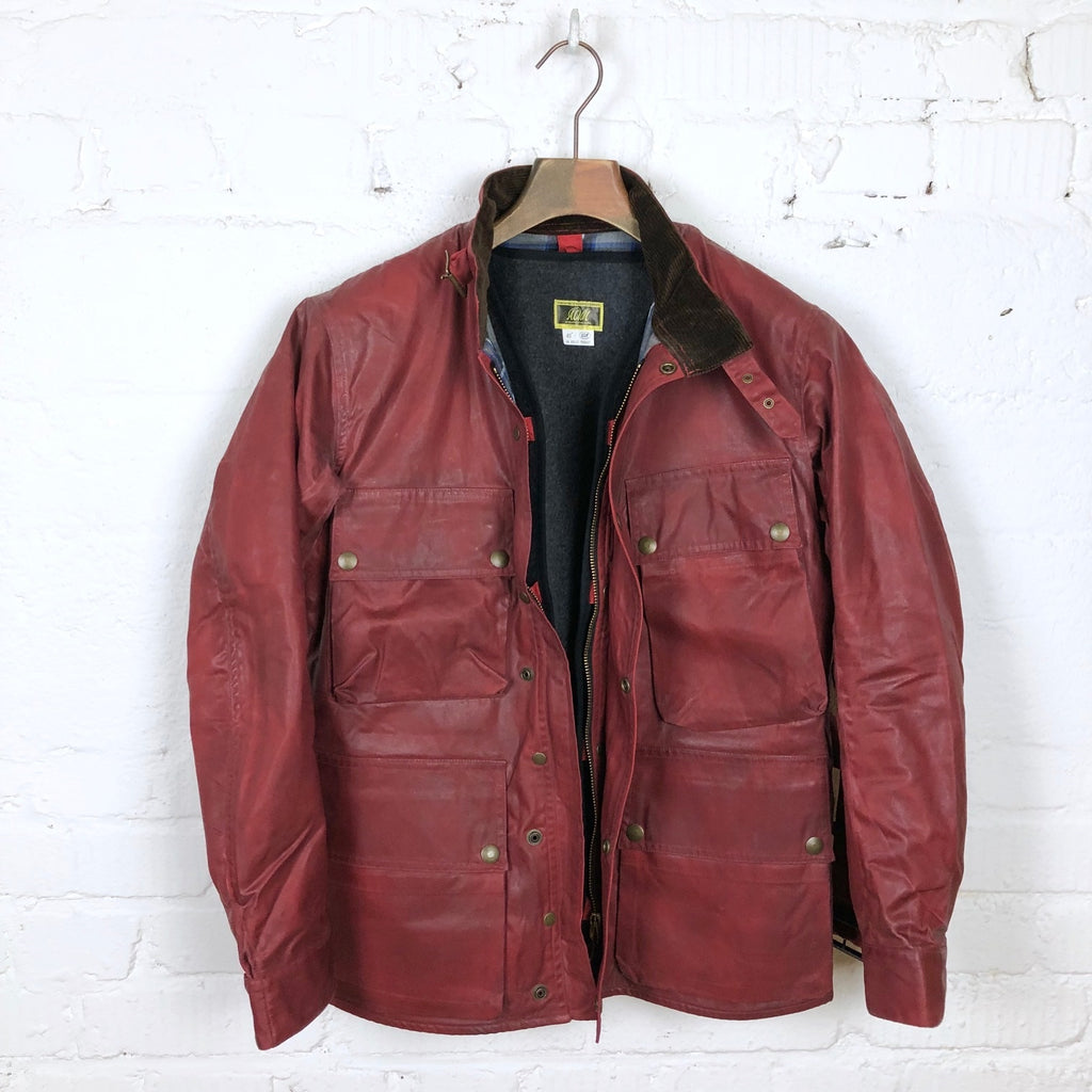 https://www.stuf-f.com/media/image/g0/cb/7d/addict-clothes-acv-wx02-19a-waxed-bmc-jacket-red-5.jpg