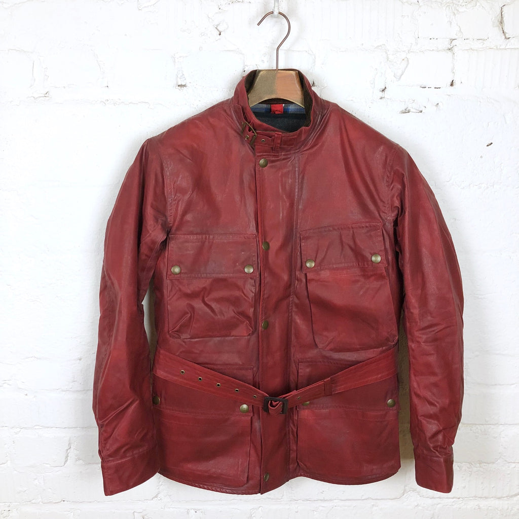 https://www.stuf-f.com/media/image/9e/f4/e3/addict-clothes-acv-wx02-19a-waxed-bmc-jacket-red-7.jpg