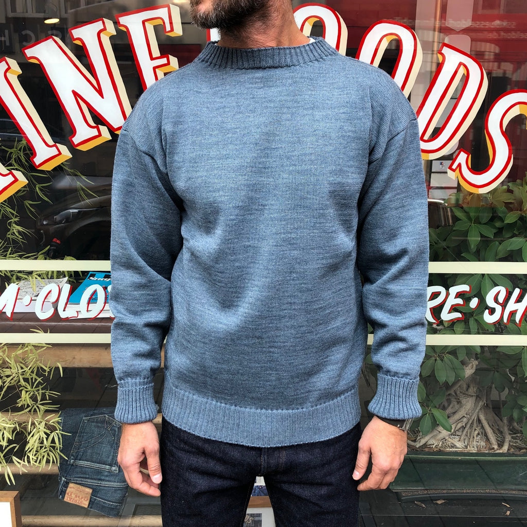 https://www.stuf-f.com/media/image/fd/4c/0f/andersen-andersen-seaman-sweater-light-indigo-1.jpg