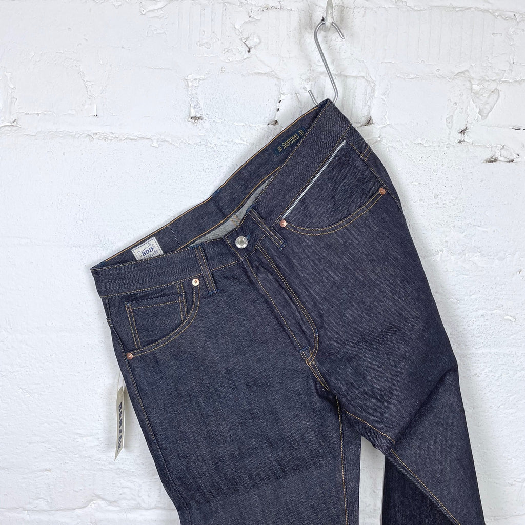 https://www.stuf-f.com/media/image/7c/3a/95/benzak-b-01-special-2-jeans-2.jpg