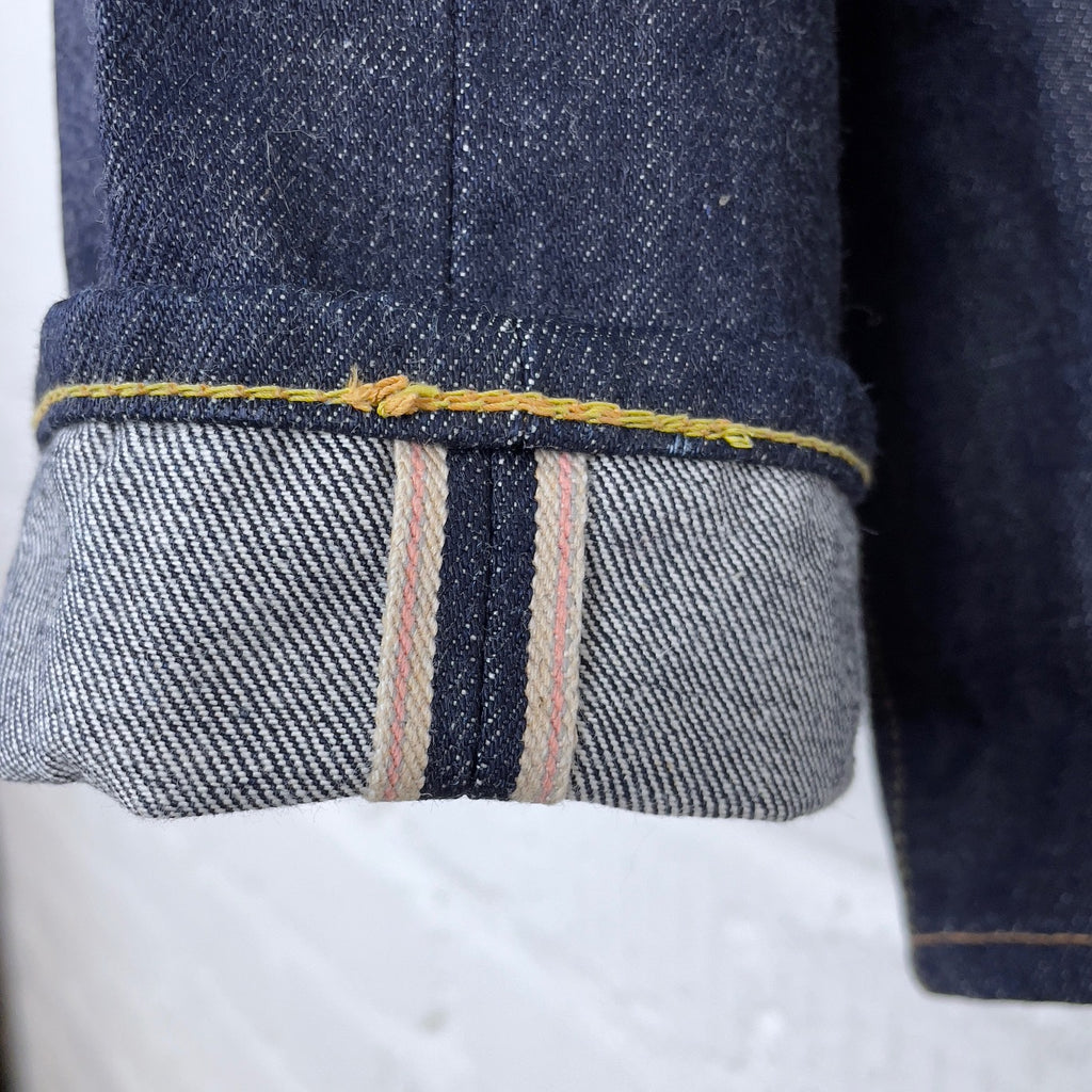 https://www.stuf-f.com/media/image/e3/1d/db/boncoura-z-jeans-1.jpg