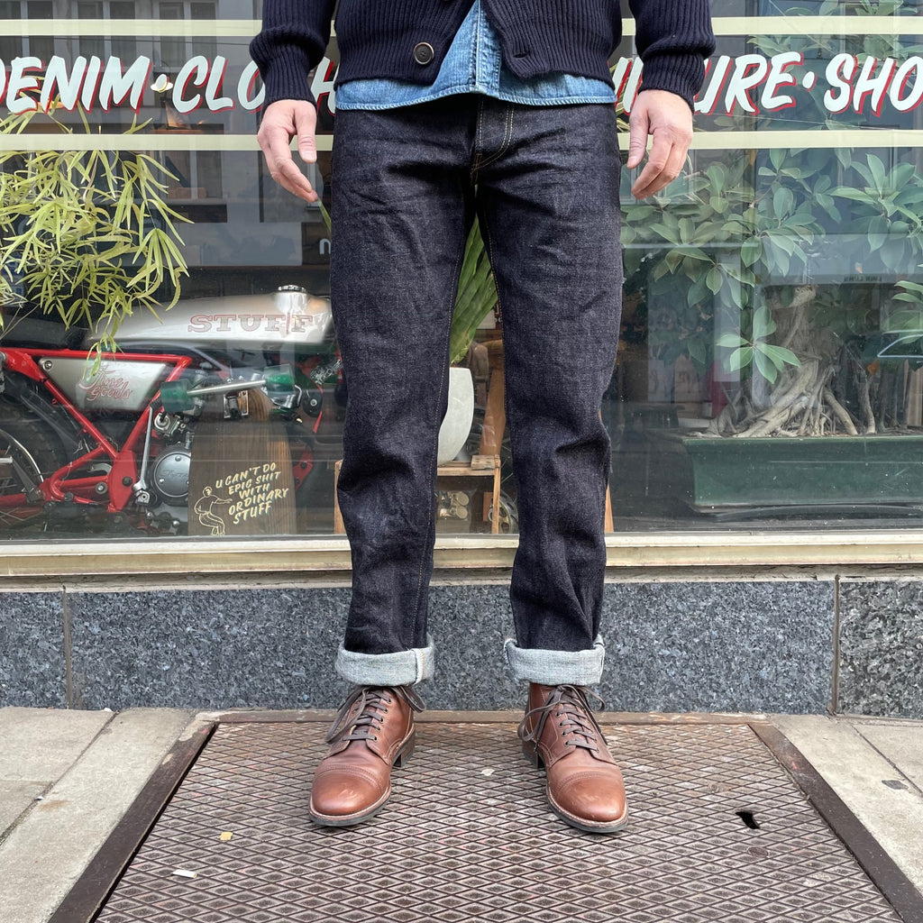 https://www.stuf-f.com/media/image/48/a5/dd/burgus-plus-770-22-standard-selvedge-jeans-5.jpg