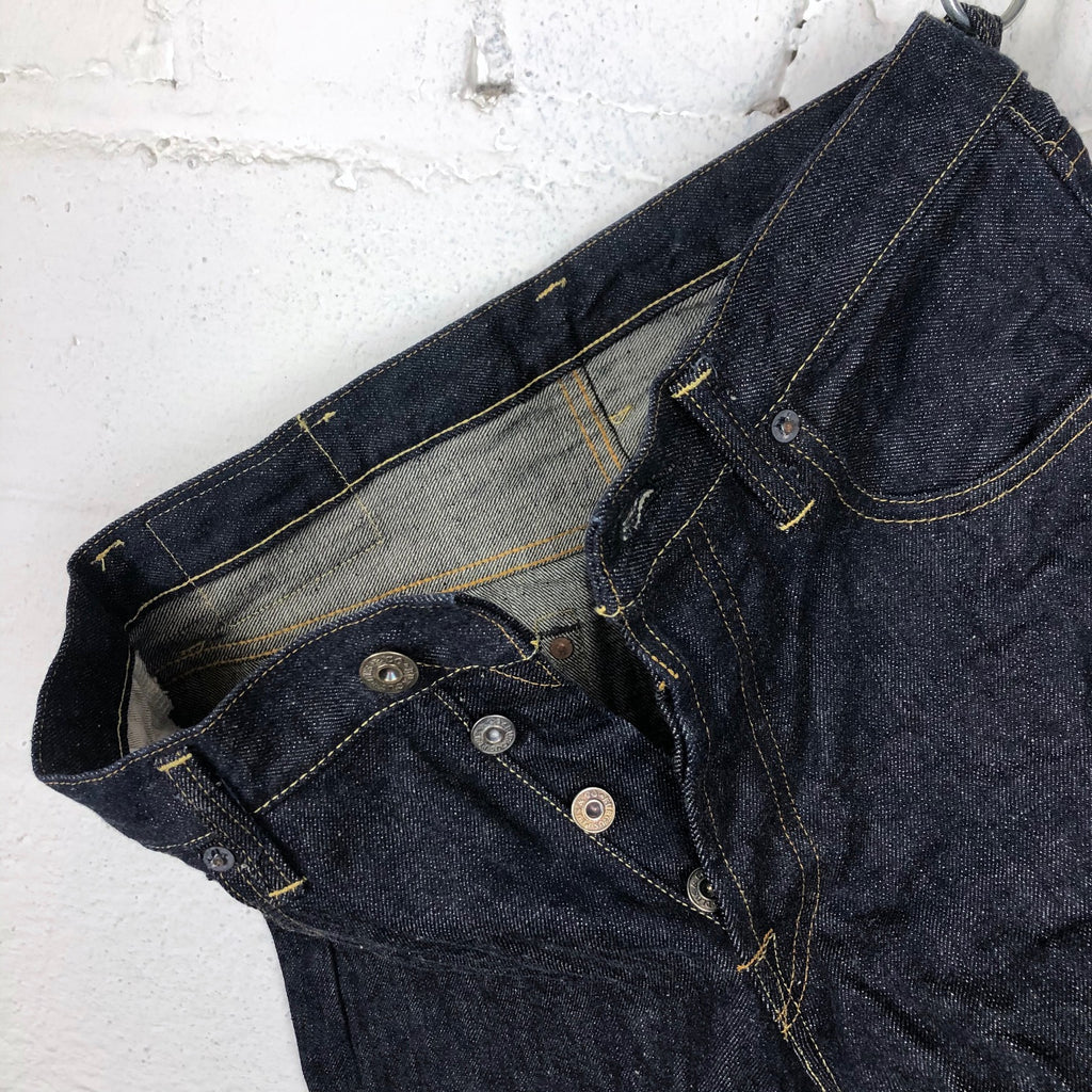 https://www.stuf-f.com/media/image/83/34/9a/burgus-plus-955-xx-natural-indigo-selvedge-jeans-1955-model-5.jpg