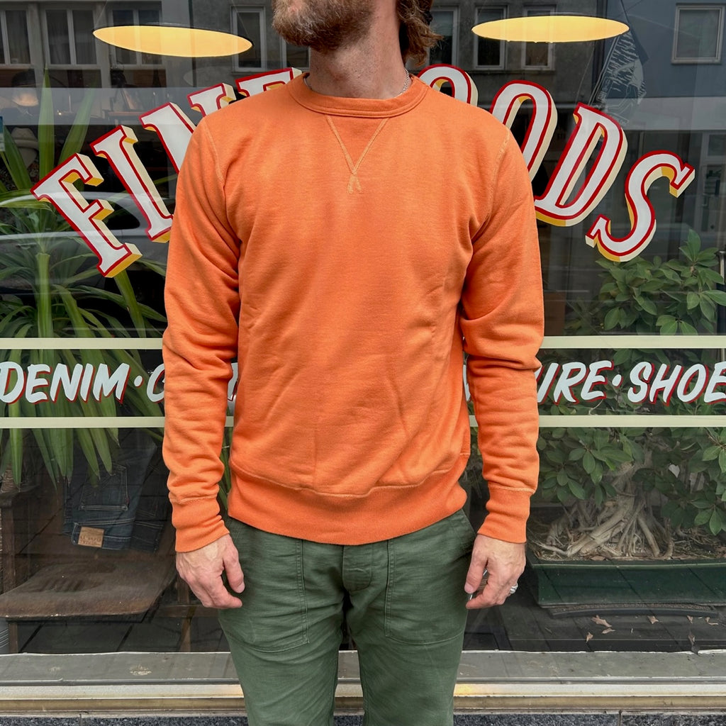 https://www.stuf-f.com/media/image/06/c8/8e/buzz-ricksons-br65622-13oz-plain-sweatshirt-orange-4.jpg