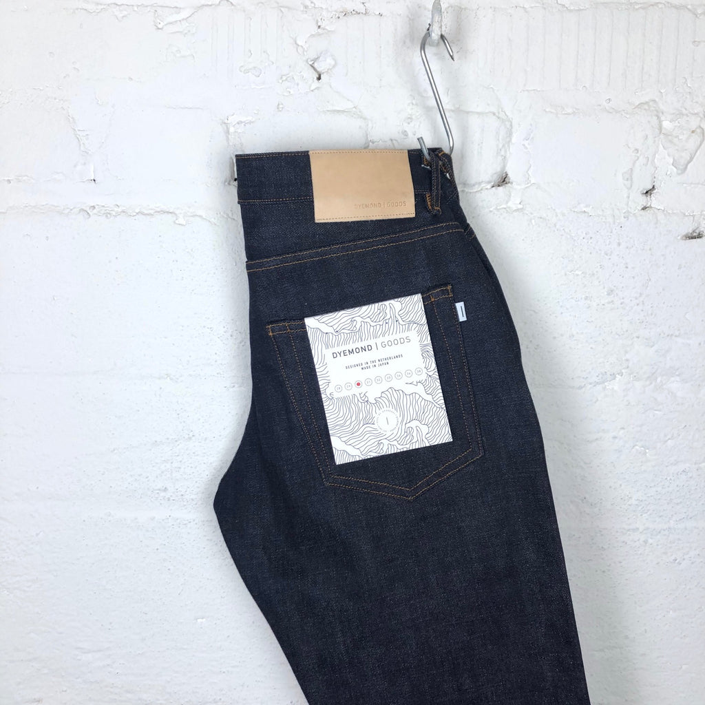 https://www.stuf-f.com/media/image/17/a6/49/dyemond-goods-dmg-rt01-jeans-2.jpg
